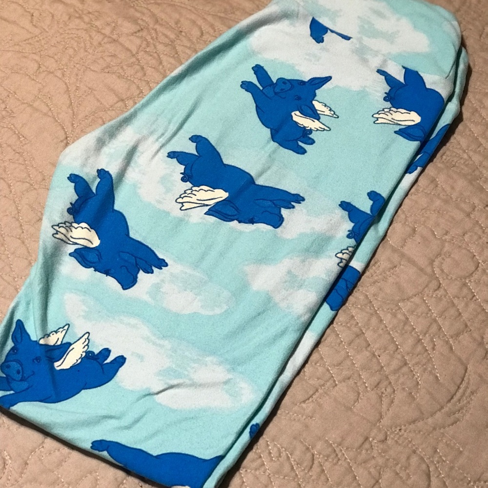 Flying pig leggings